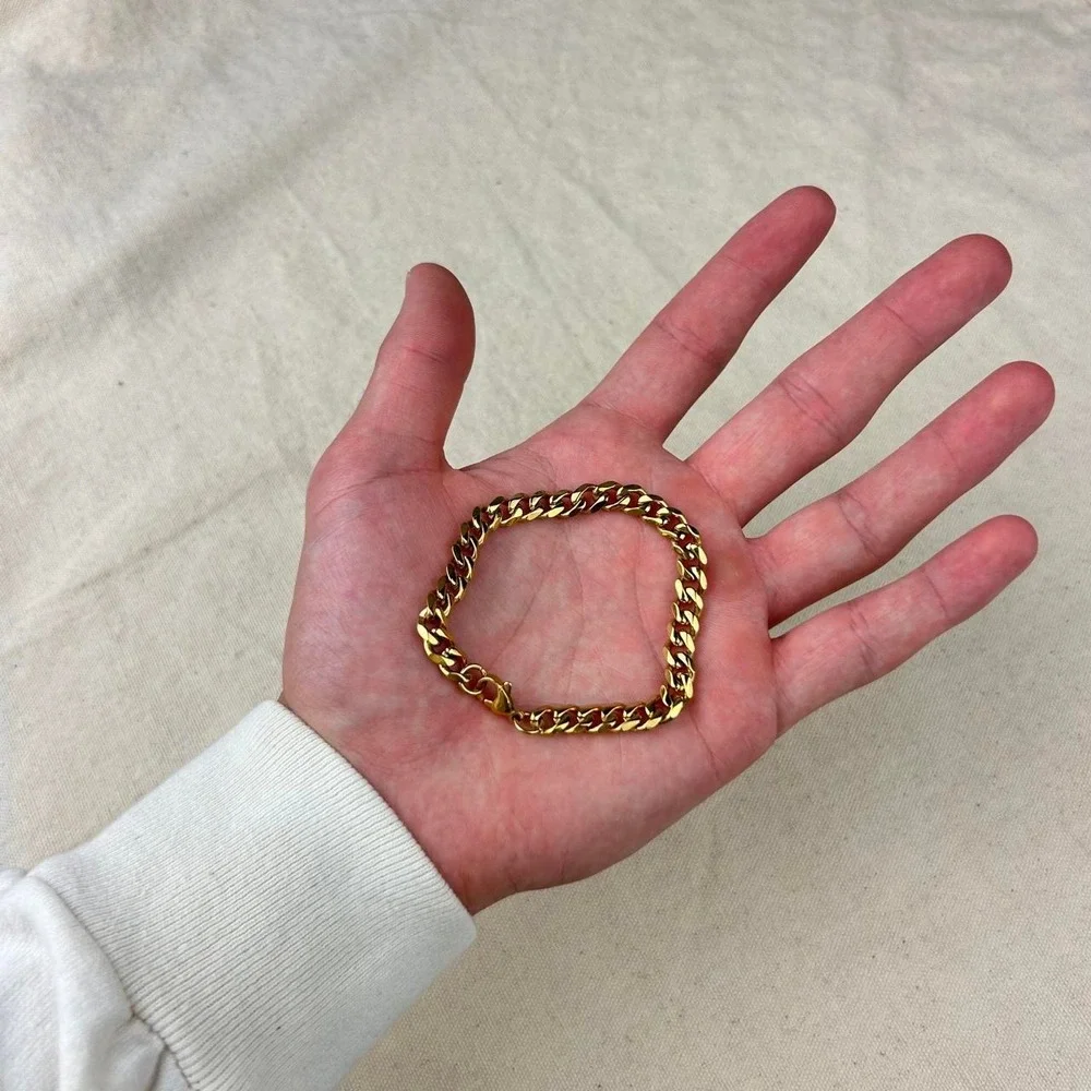 N/A size bracelets